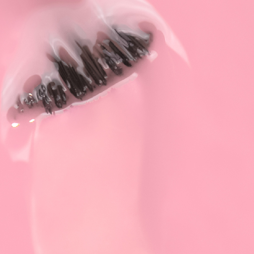Inocos vernis gel Atitude Rosa GP481 em cena